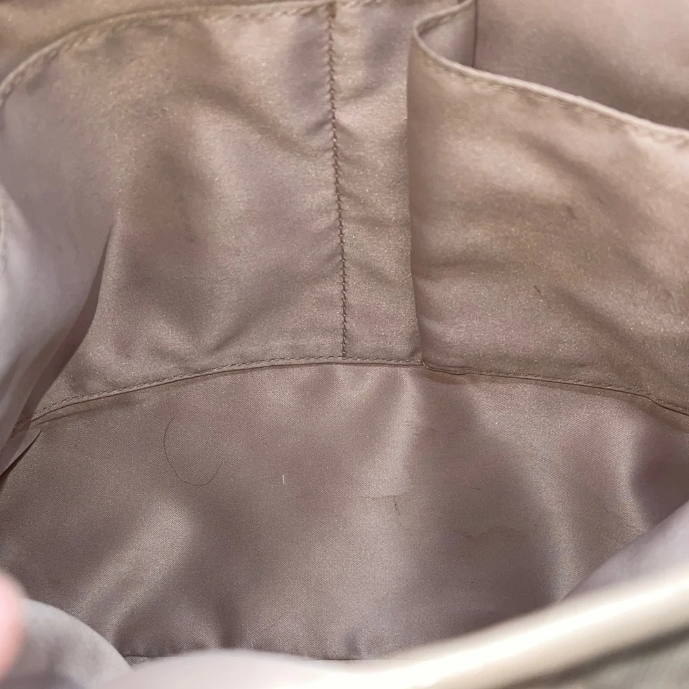 Coach Madison Op Art Pearl Phoebe Elegant Beige Shoulder Bag J1393-27848 Coach